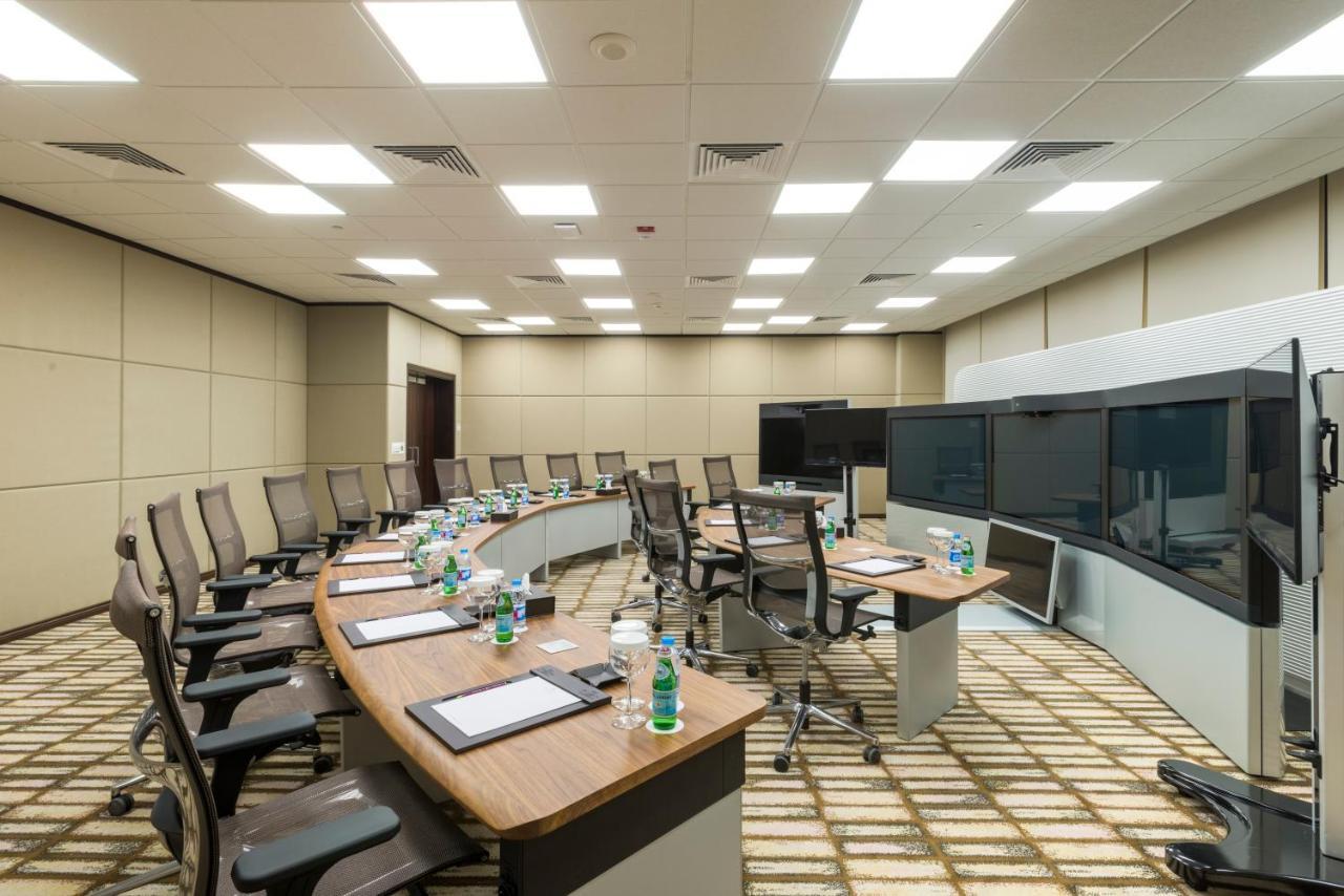 Crowne Plaza Riyadh - Rdc Hotel & Convention By Ihg Экстерьер фото Meeting room