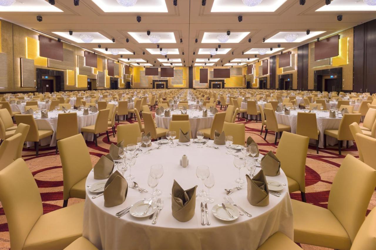 Crowne Plaza Riyadh - Rdc Hotel & Convention By Ihg Экстерьер фото The Grand Ballroom