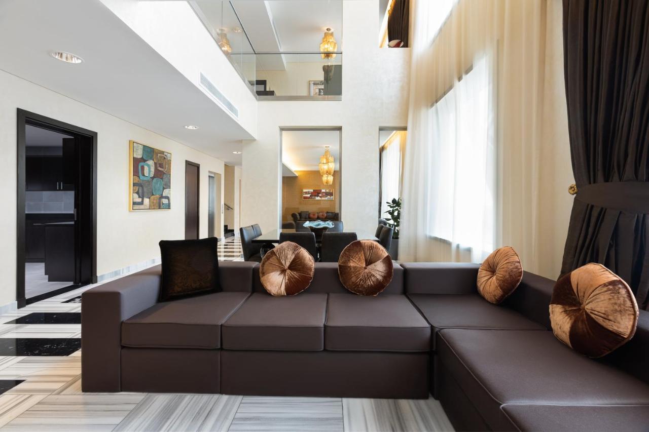 Crowne Plaza Riyadh - Rdc Hotel & Convention By Ihg Экстерьер фото A living room in a modern house