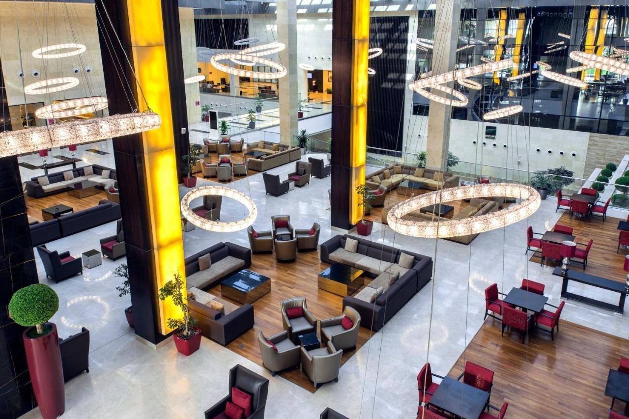 Crowne Plaza Riyadh - Rdc Hotel & Convention By Ihg Экстерьер фото The lobby of the hotel