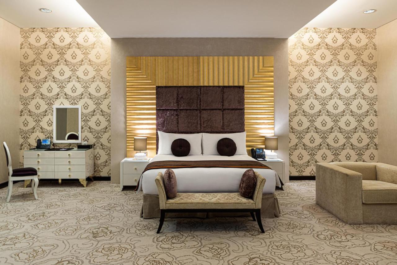 Crowne Plaza Riyadh - Rdc Hotel & Convention By Ihg Экстерьер фото A bedroom at the hotel