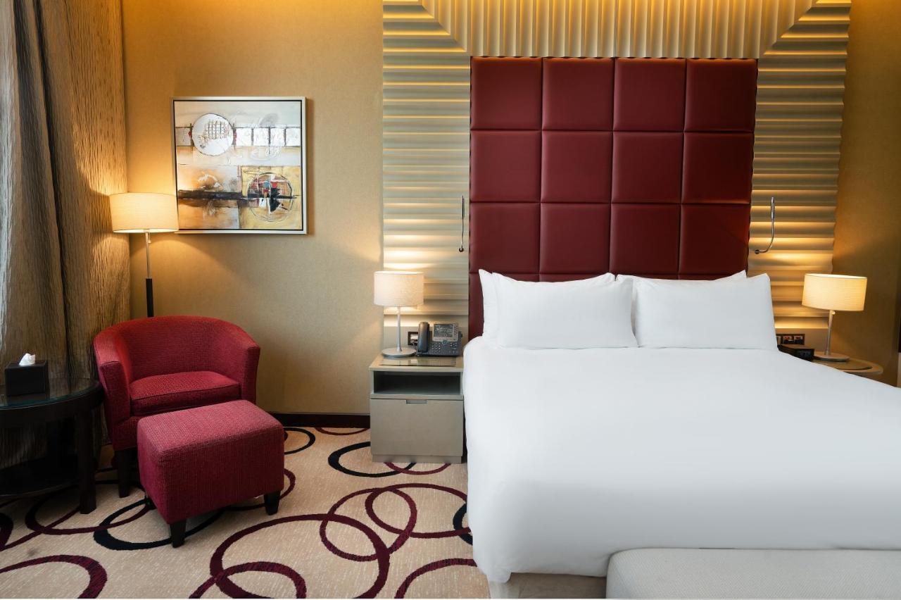 Crowne Plaza Riyadh - Rdc Hotel & Convention By Ihg Экстерьер фото A bedroom at the hotel